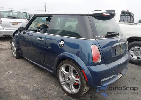 2006 Mini Cooper S из США, поврежденный, VIN WMWRE33556TN28641